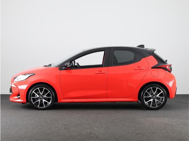 Toyota YARIS 1.5 Hybrid Executive Limited | JBL Premium Audio Systeem | Parkeersensoren V+A | Dodehoek Detectie |