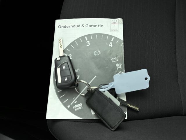 Toyota YARIS 1.3 VVT-i Now