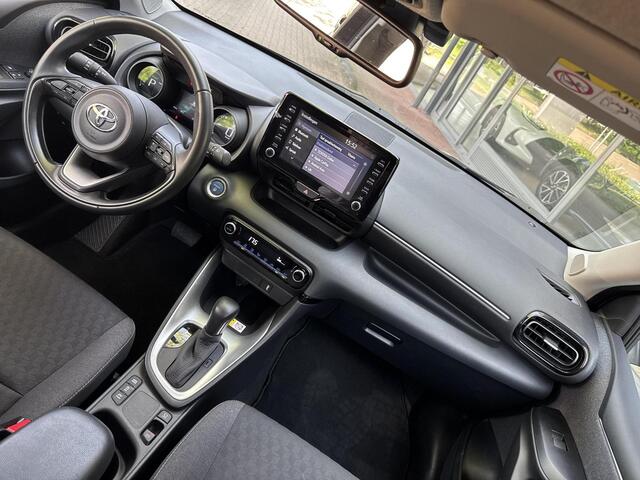 Toyota YARIS 1.5 Hybrid Dynamic | 06-10141018 Voor meer informatie