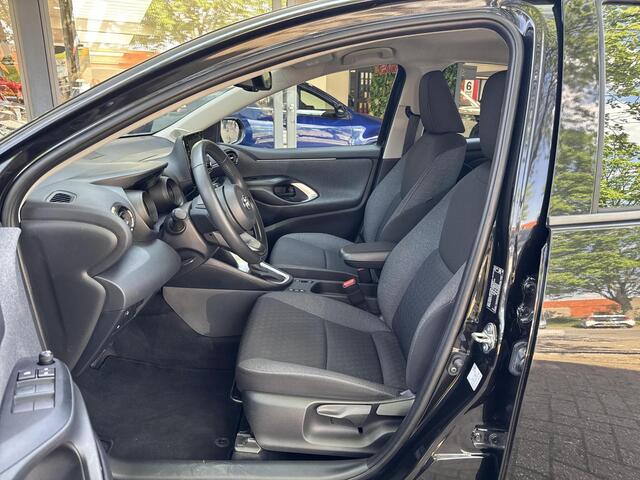 Toyota YARIS 1.5 Hybrid Dynamic | 06-10141018 Voor meer informatie