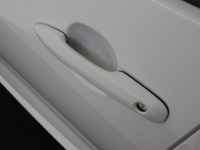 Toyota YARIS 1.5 Hybrid Style 28-04 JBL