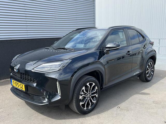 Toyota YARIS Cross 1.5 Hybrid Dynamic Extra Trekhaak, Navigatie, Stoelverwarming, Stuurwiel verwarmd, LMV, Smart Key, Privacy glass, LED, Elek. achterklep, Spiegels automatisch inklapbaar