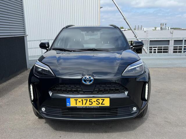 Toyota YARIS Cross 1.5 Hybrid Dynamic Extra Trekhaak, Navigatie, Stoelverwarming, Stuurwiel verwarmd, LMV, Smart Key, Privacy glass, LED, Elek. achterklep, Spiegels automatisch inklapbaar