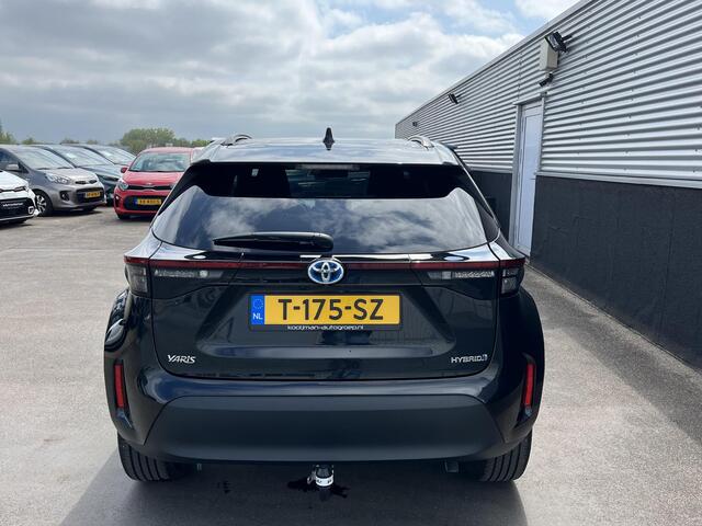 Toyota YARIS Cross 1.5 Hybrid Dynamic Extra Trekhaak, Navigatie, Stoelverwarming, Stuurwiel verwarmd, LMV, Smart Key, Privacy glass, LED, Elek. achterklep, Spiegels automatisch inklapbaar