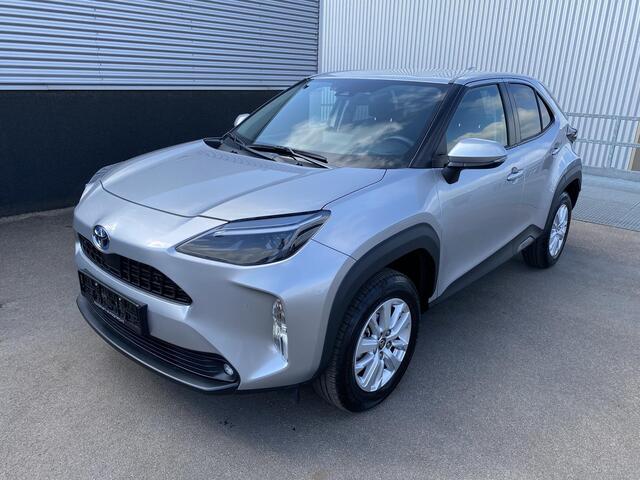 Toyota YARIS Cross 1.5 Hybrid Dynamic Edition Incl: AppleCarPlay / AndroidAuto, Navigatie, Parkeersensoren, Smart key, Privacy glass, Achteruitrijcamera, Adaptieve cruise controle