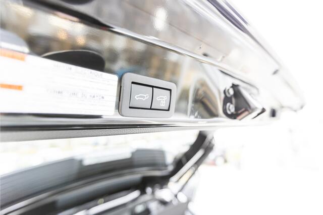 Toyota YARIS Cross 1.5 Hybrid 130PK AWD 4x4 Launch Edition Head- up display, Elektrische achterklep, Dodehoekdetectie , All-in Rijklaarprijs