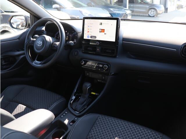 Toyota YARIS 1.5 Hybrid 130 Executive I Keyless I Half-leder I ACC
