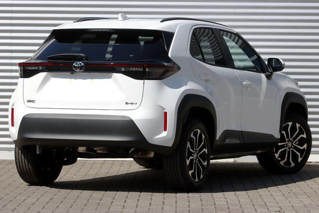 Toyota YARIS Cross 1.5 Hybrid 130 Team-Player NIEUW Winter-Pakket