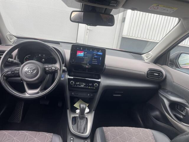 Toyota YARIS Cross 1.5 Hybrid Executive Bi-tone, Zeer Luxe