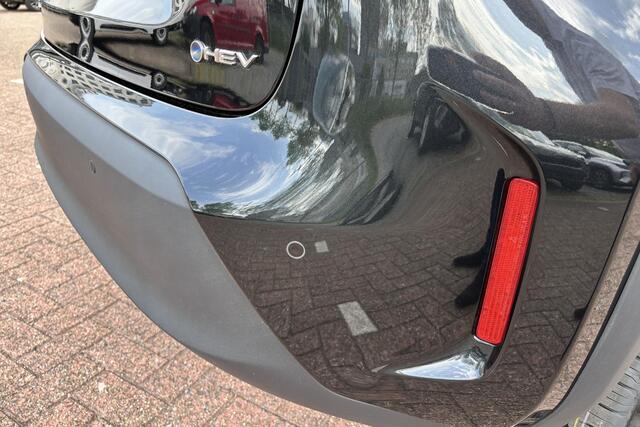 Toyota YARIS Cross 1.5 Hybrid 115 First Edition Parkeersensoren, Apple carplay, Android auto.