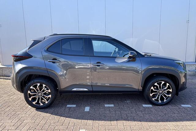 Toyota YARIS Cross 1.5 Hybrid 115 First Edition Parkeersensoren, Apple carplay, Android auto.