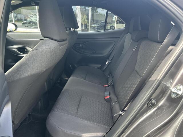 Toyota YARIS Cross 1.5 Hybrid Dynamic **NAVIGATIE/ PARKEERCAMERA/ GARANTIE**