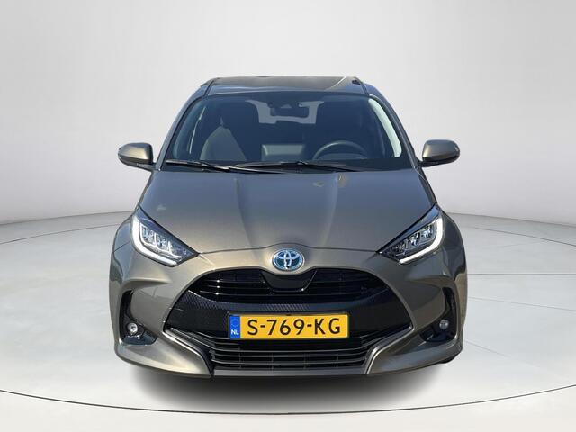 Toyota YARIS 1.5 Hybrid Dynamic **TREKHAAK/ ALL SEASON BANDEN/ APPLE CARPLAY**
