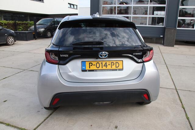 Toyota YARIS 1.5 Hybrid Sparco Clima, Carplay-Camera, Cruise, NL Auto Aanbieding!