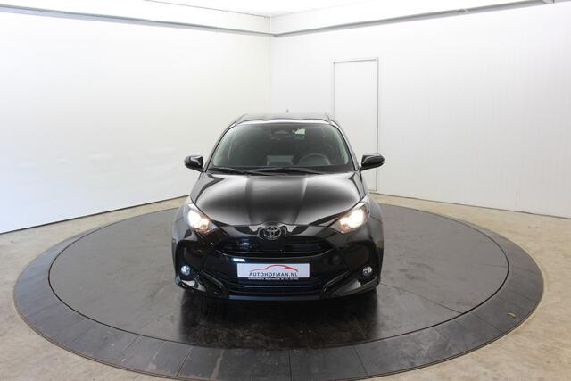 Toyota YARIS 1.5 Hyb Nieuw Rijklaar Camera PDC v+a Stoel/Stuur Verwarming Adaptive Cruise Control
