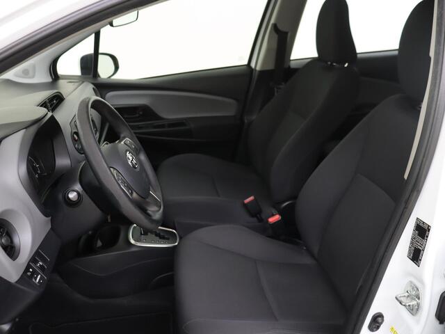 Toyota YARIS 1.5 Hybrid Aspiration | Automaat | Climate Control | Trekhaak | Radio