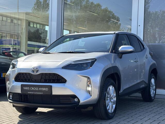 Toyota YARIS Cross 1.5 Hybrid Dynamic Edition | Apple Carplay/Android Auto | Parkeersensoren voor + achter | Smart key | Privacy glass | Toyota garantie tot 2034!