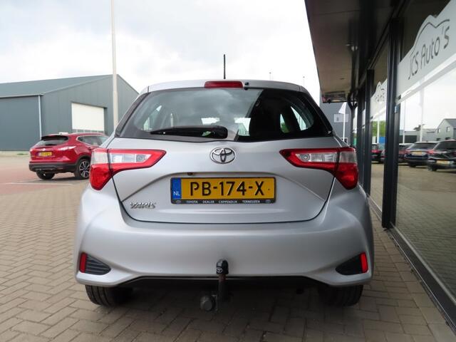 Toyota YARIS 1.5 VVT-I Aspiration Ecc Cruise Navi Trekhaak 2017