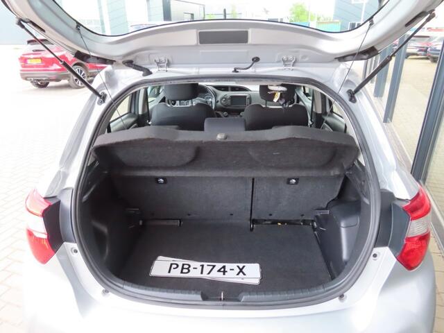 Toyota YARIS 1.5 VVT-I Aspiration Ecc Cruise Navi Trekhaak 2017