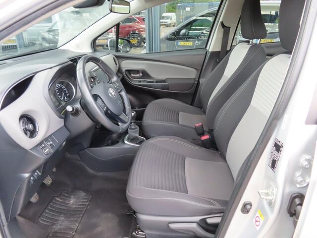 Toyota YARIS 1.5 VVT-I Aspiration Ecc Cruise Navi Trekhaak 2017