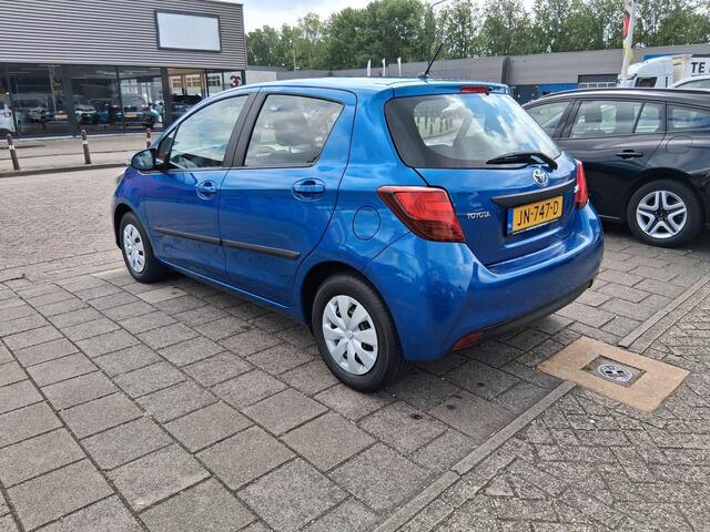 Toyota YARIS 1.3 VVT-i Now