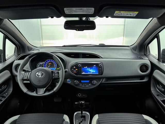 Toyota YARIS 1.5 Hybrid Aspiration Bi-Tone Limited