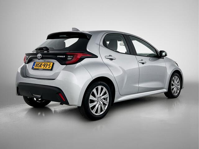 Toyota YARIS 1.5 Hybrid Active Limited | HeadUp Display | Stoel-/ stuurverwarming | LM velgen | Bluetooth |