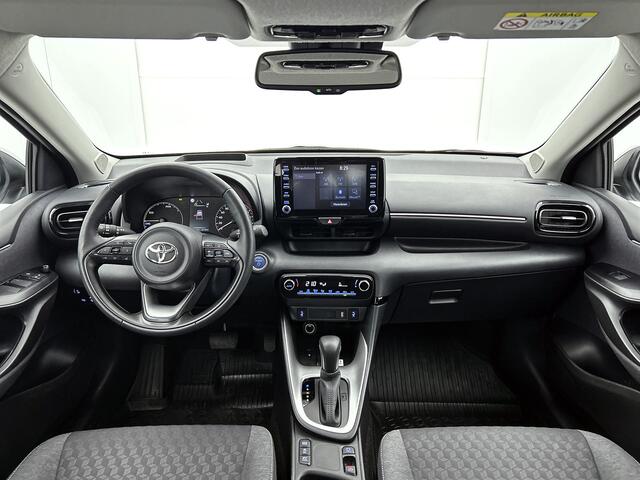 Toyota YARIS 1.5 Hybrid Active Limited | HeadUp Display | Stoel-/ stuurverwarming | LM velgen | Bluetooth |