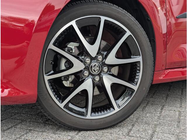 Toyota YARIS 1.5 Hybrid GR Sport Edition | Afn. trekhaak | Stoelverwarming | Leer | Bi-Tone | Camera | ACC