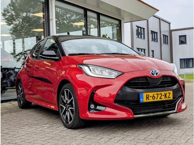 Toyota YARIS 1.5 Hybrid GR Sport Edition | Afn. trekhaak | Stoelverwarming | Leer | Bi-Tone | Camera | ACC
