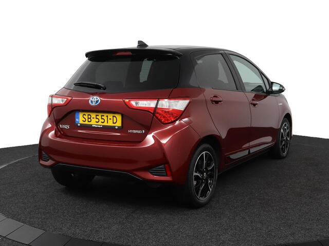 Toyota YARIS 1.5 Hybrid Bi-Tone | Cilmaat control |