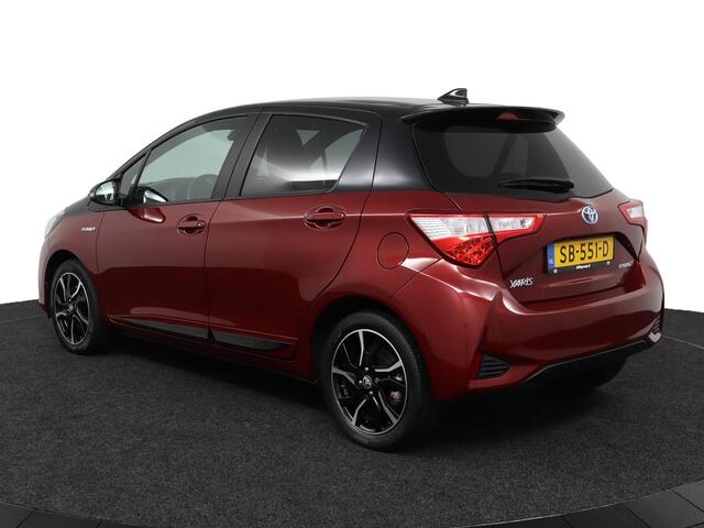 Toyota YARIS 1.5 Hybrid Bi-Tone | Cilmaat control |