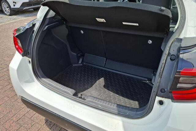 Toyota YARIS 1.5 Hybrid Dynamic Apple Carplay en/of Android auto Navigatie, LED, LMV, Achteruitrijcamera, Adaptieve cruise control, Climate control