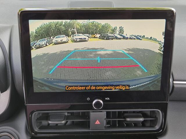 Toyota YARIS Cross 1.5 Hybrid 115 First Edition Automaat / Stoelverwarming / Apple Carplay Android Auto / adaptieve cruise control / Keyless Entry/Start / climate control / Achteruitrijcamera /