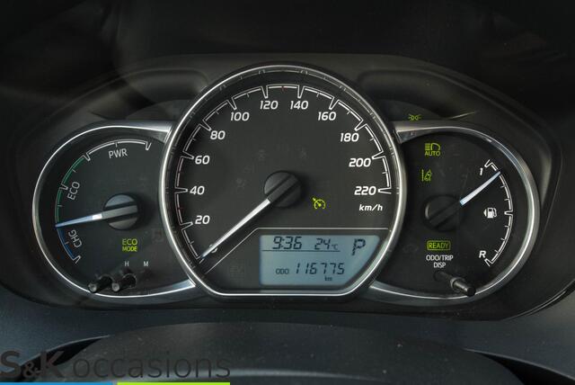 Toyota YARIS 1.5 Hybrid Dynamic NAVI Cruise