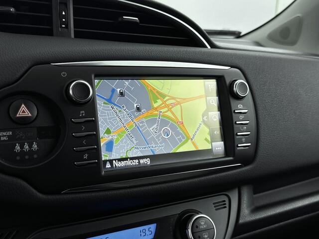 Toyota YARIS 1.5 Hybrid Y20 Exclusive Edition | Trekhaak | Navigatie |