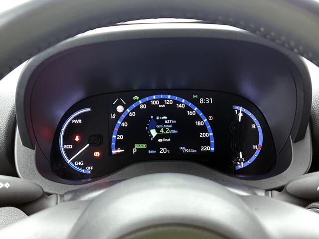 Toyota YARIS Cross 1.5 Hybrid 115 Limited | Smart Key | Parkeersensoren voor + achter | Navigatie |