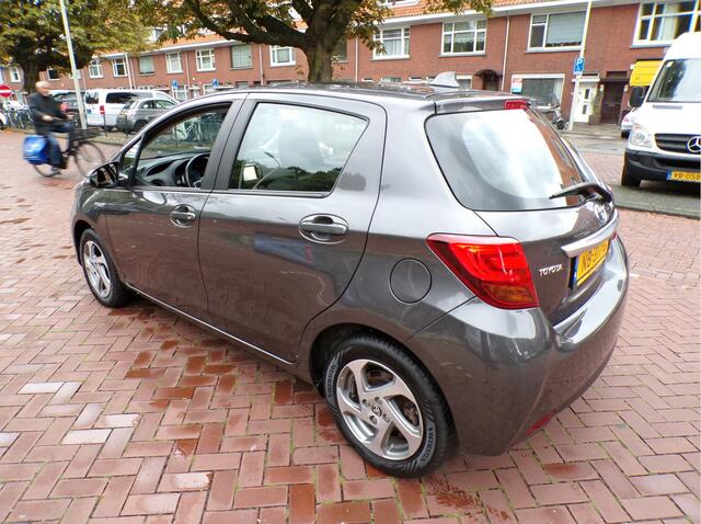Toyota YARIS 1.5 Hybrid Trend NL AUTO ORGINELE KM STAND MET NAP......