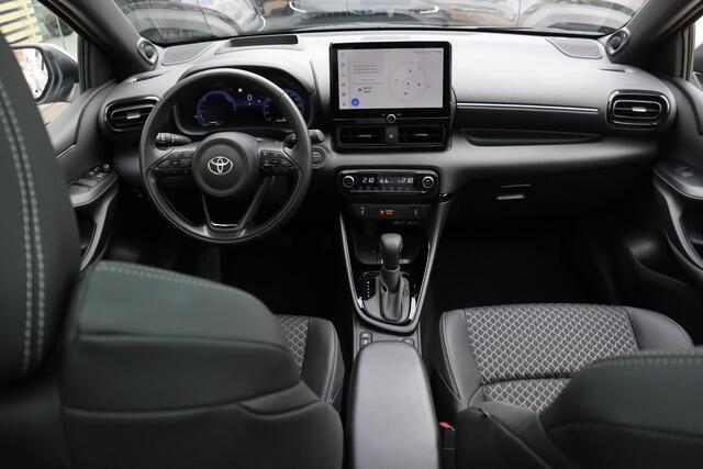 Toyota YARIS 1.5 Hybrid 130 Executive, Panodak