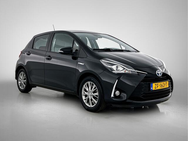 Toyota YARIS 1.5 Hybrid Dynamic | Navigatie | LM-velgen | Privacy glass |