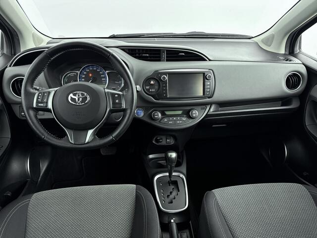 Toyota YARIS 1.5 Hybrid Trend Bi-Tone Limited | Parkeercamera | Airco |