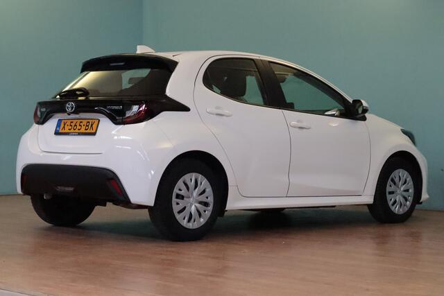 Toyota YARIS 1.5 Hybrid Active | APPCONNECT | CLIMA | CAMERA | ADAP CRUISE | LANE-ASSIST |