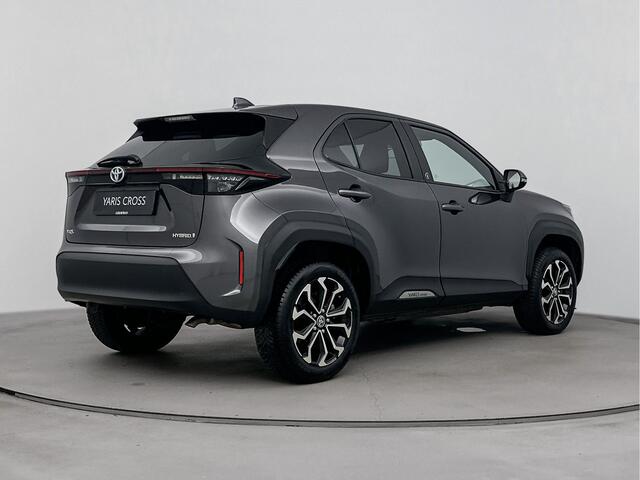 Toyota YARIS Cross 1.5 Hybrid Dynamic Limited | Cruise Control Adaptief | Climate Control | Metaallak | Lichtmetalen Velgen | Stoel-/Stuurverwarming |