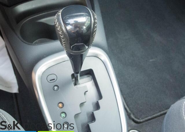 Toyota YARIS 1.5 Hybrid Dynamic NAVI PDC Cruise