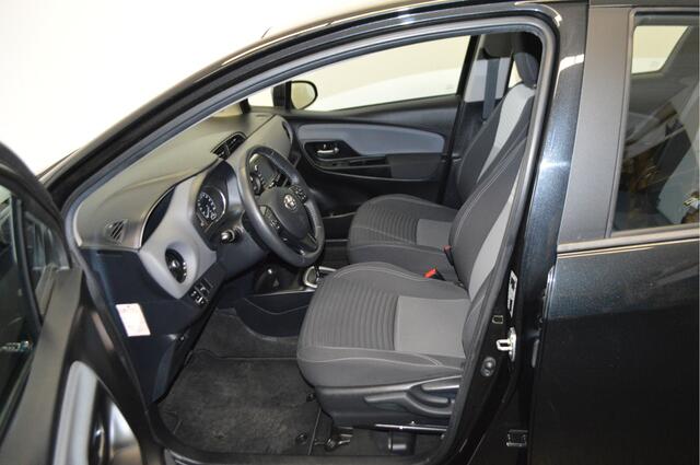 Toyota YARIS 1.5 Hybrid Active , CLIMATR , NAVI , A UITRIJ CAM , CR CONTR ,