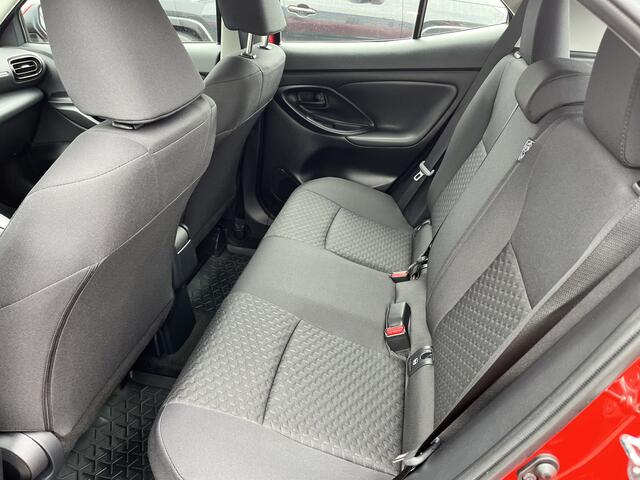 Toyota YARIS Cross 1.5 Hybrid 115 Active Limited Parkeersensoren Groot Scherm