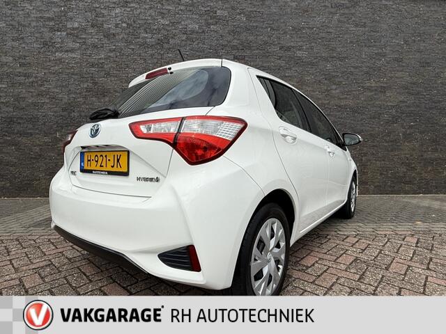Toyota YARIS 1.5 Hyb. Active