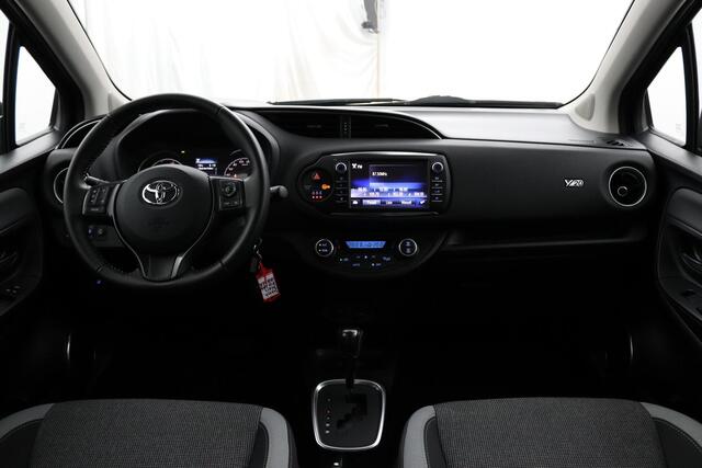 Toyota YARIS 1.5 Hybrid Dynamic | Climate control | Parkeercamera |