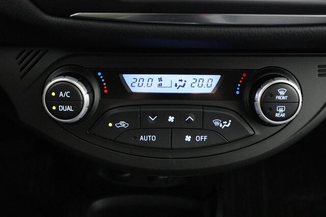 Toyota YARIS 1.5 Hybrid Dynamic | Climate control | Parkeercamera |