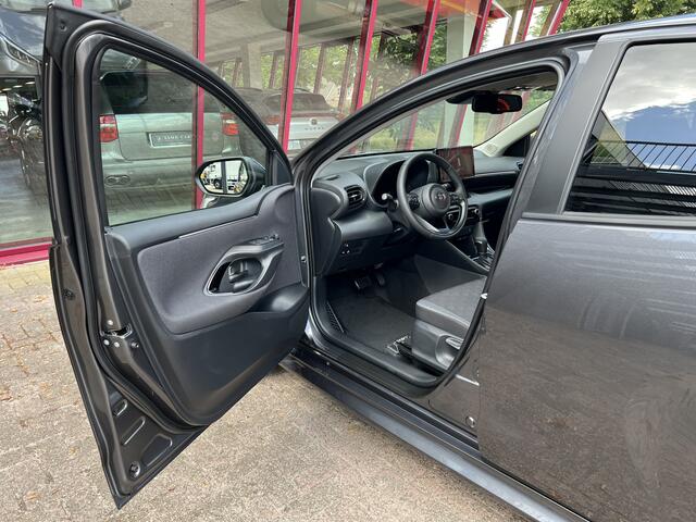 Toyota YARIS 1.5 Hybrid 115 Dynamic | Team Player | Comfort-Pack |